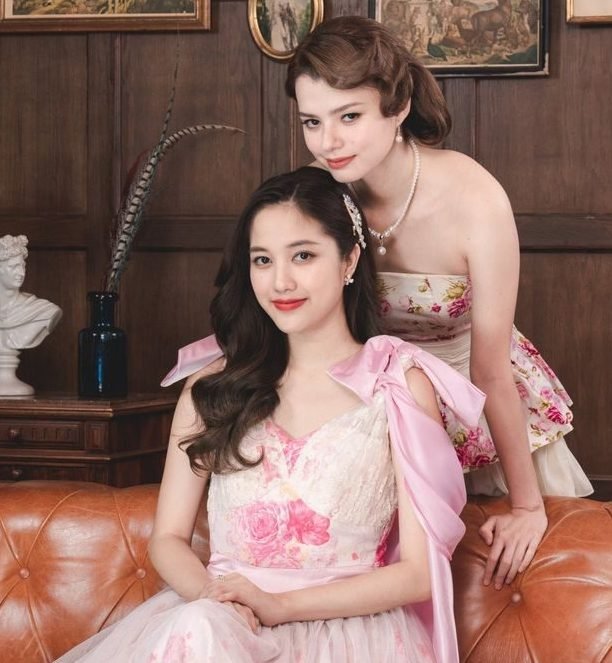 Freen Sarocha and Becky Armstrong in The Loyal Pin.
