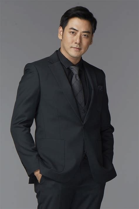 Apinan Prasertwattanakul as the Prince of the Sawetawarit Palace in The Loyal Pin.